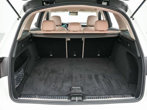 Used 2022 Mercedes-Benz GLC 300 4MATIC image 23