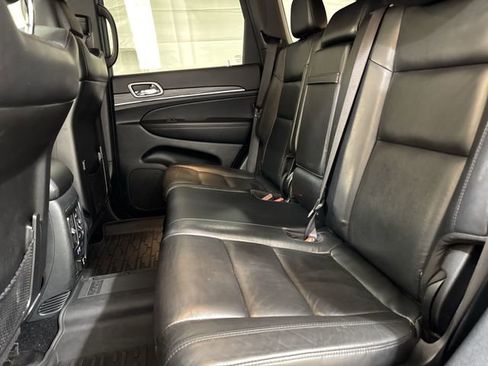 Used 2022 Jeep Grand Cherokee Limited image 26