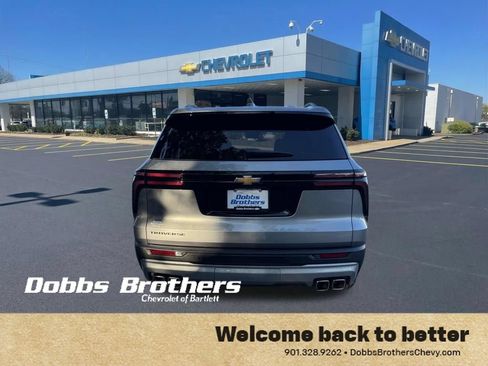 Used 2026 Chevrolet Traverse LT w/ Driver Confidence Package FWD image 7