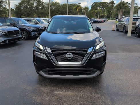 Used 2022 Nissan Rogue SV FWD image 9