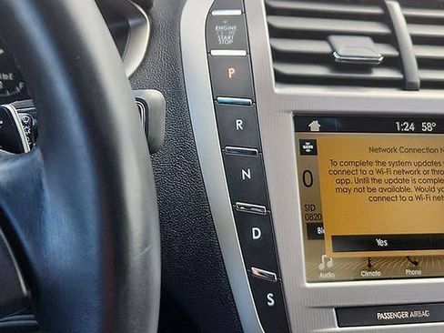 Used 2019 Lincoln MKZ Reserve w/ Reserve Plus Package AWD/4WD image 18