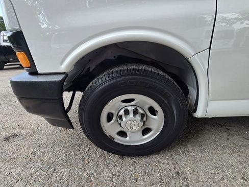 Used 2019 Chevrolet Express 2500 w/ Driver Convenience Package image 20