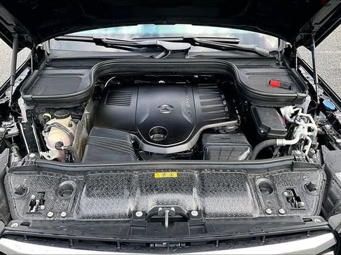 Certified 2024 Mercedes-Benz GLS 450 4MATIC image 35
