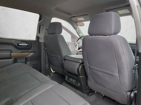 Used 2020 Chevrolet Silverado 1500 RST w/ RST Value Package AWD/4WD image 19
