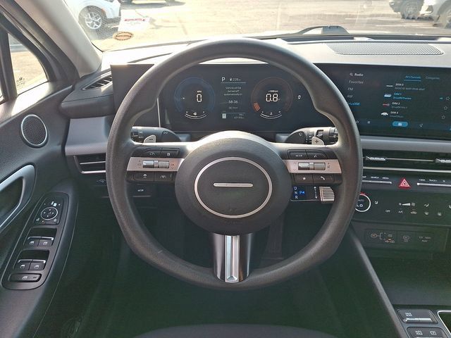 Used 2025 Hyundai Sonata SEL FWD image 19