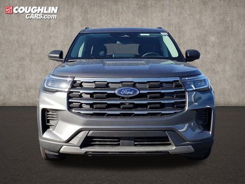 New 2026 Ford Explorer Active image 2