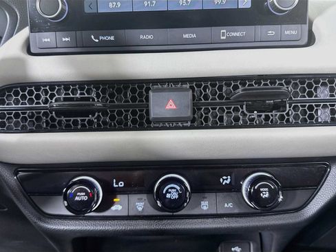 Used 2024 Honda HR-V LX image 23