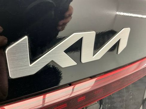 Used 2024 Kia Forte LXS FWD image 27