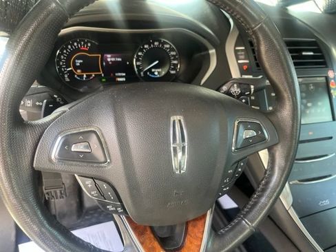 Used 2014 Lincoln MKZ AWD w/ Equipment Group 102A Reserve image 5