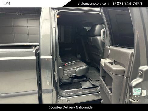 Used 2016 Ford F250 Lariat w/ Lariat Interior Package image 21