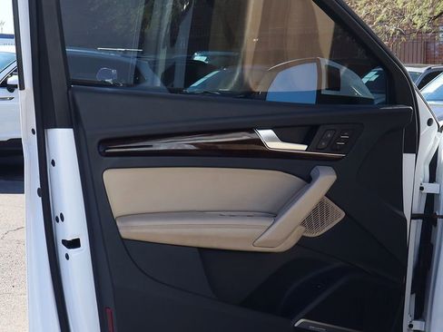 Used 2019 Audi Q5 Premium Plus w/ Premium Plus Package image 38