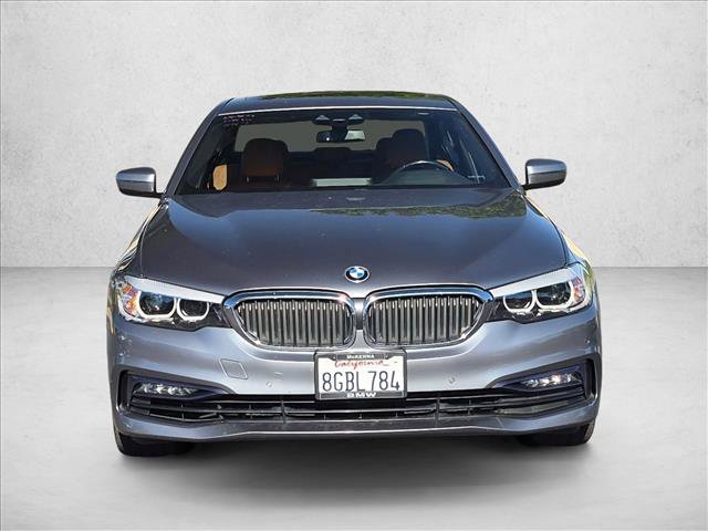 Used 2018 BMW 530e w/ Premium Package 2 RWD image 2