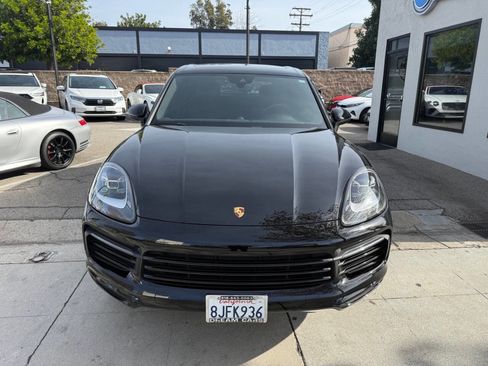 Used 2019 Porsche Cayenne image 4