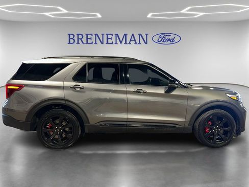 Used 2023 Ford Explorer ST w/ Equipment Group 401A image 4