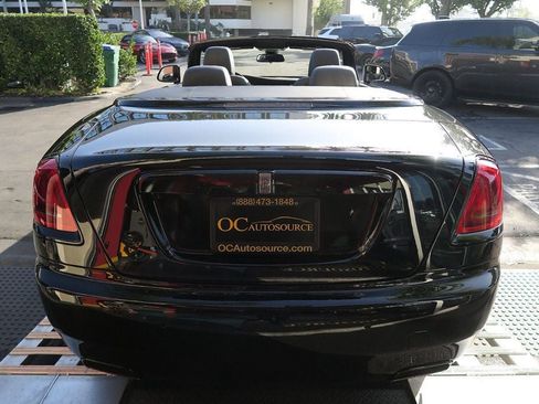 Used 2017 Rolls-Royce Dawn image 8