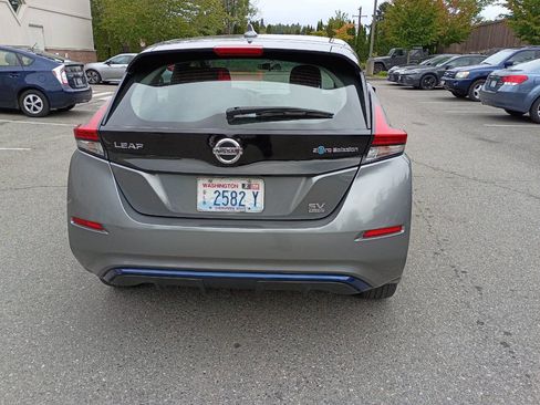 Used 2019 Nissan Leaf SV Plus w/ SV All Weather Package FWD image 4