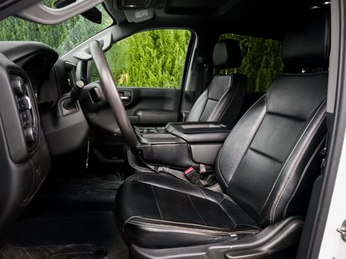 Used 2023 Chevrolet Silverado 2500 Custom w/ Custom Value Package AWD/4WD image 7