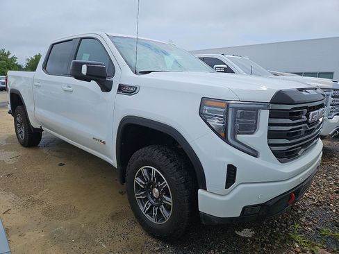 Used 2025 GMC Sierra 1500 AT4 AWD/4WD image 1
