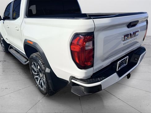 Used 2023 GMC Canyon AT4 w/ Technology Package image 9
