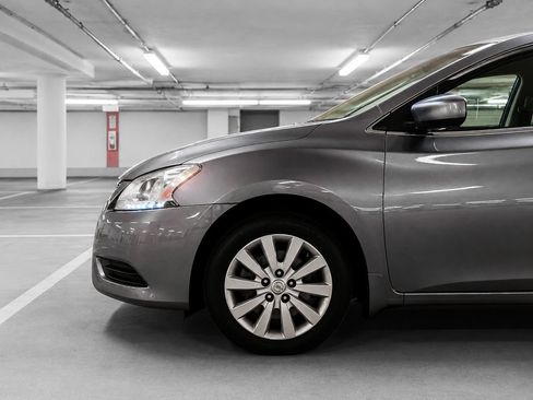Used 2015 Nissan Sentra SV w/ Cold Weather Package FWD image 16