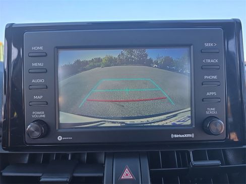 Used 2022 Toyota RAV4 XLE image 23