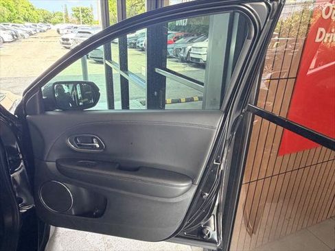 Used 2022 Honda HR-V EX-L image 13