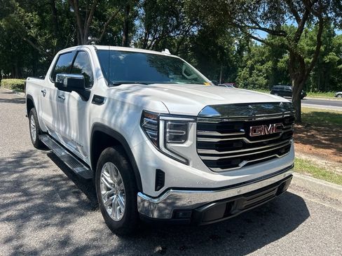 Used 2024 GMC Sierra 1500 SLT w/ SLT Premium Plus Package AWD/4WD image 4
