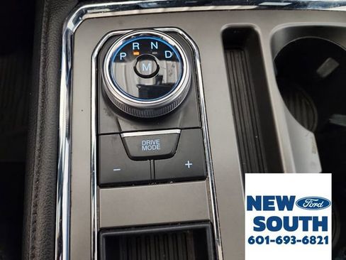 Used 2020 Ford Expedition XLT w/ Equipment Group 202A image 25