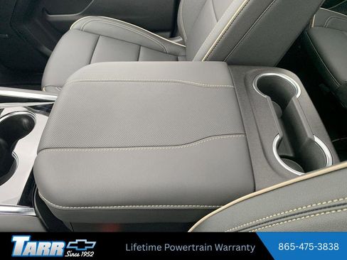 New 2026 Chevrolet Suburban Premier w/ Sun And Tow Package AWD/4WD image 23