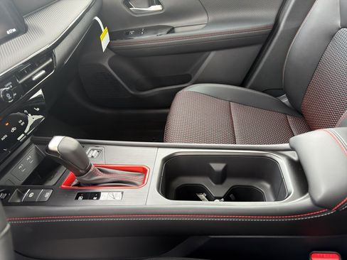 New 2026 Nissan Kicks SR w/ SR Premium Package image 28