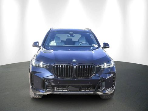New 2026 BMW X5 sDrive40i w/ M Sport Package image 2