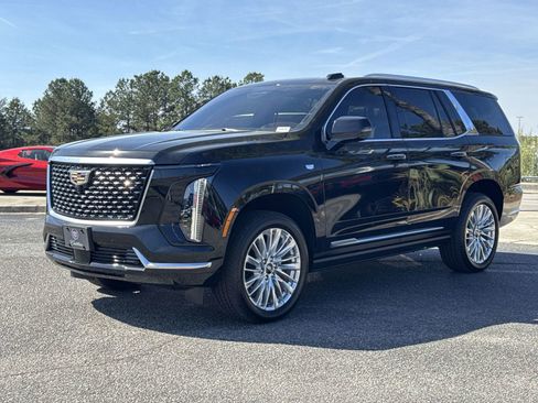 Used 2025 Cadillac Escalade Premium Luxury w/ Touring Package image 5
