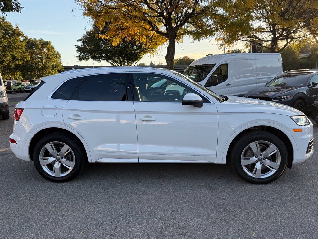 Used 2019 Audi Q5 2.0T Premium Plus w/ Premium Plus Package AWD/4WD image 11