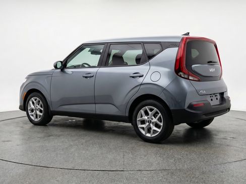 Used 2025 Kia Soul LX w/ LX Technology Package image 6