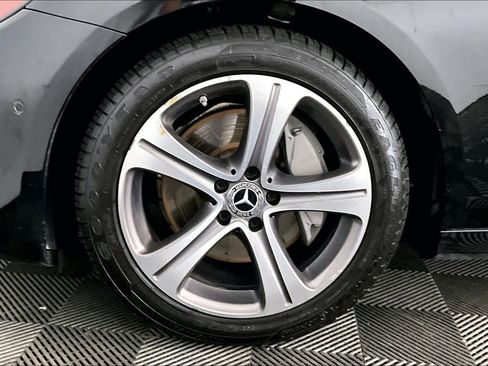 Used 2020 Mercedes-Benz E 350 4MATIC Sedan image 11