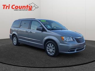 Used 2015 Chrysler Town & Country Touring video 1