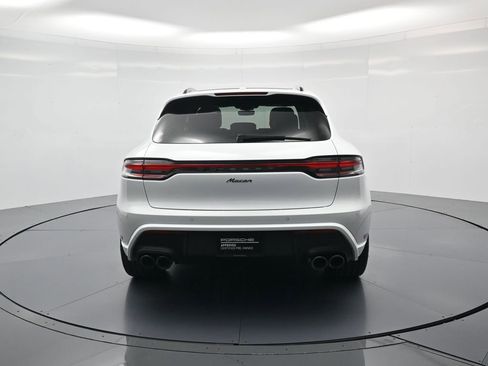 Certified 2026 Porsche Macan AWD/4WD image 29