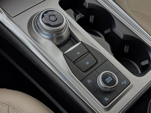 Used 2020 Ford Explorer Limited AWD/4WD image 17