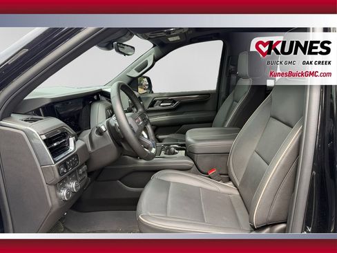 Used 2025 GMC Yukon XL Elevation w/ Elevation Premium Package AWD/4WD image 22