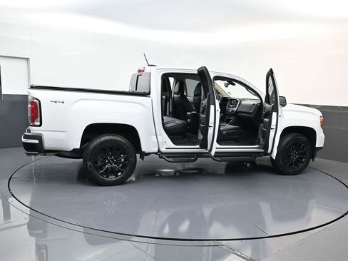 Used 2022 GMC Canyon Elevation w/ Elevation Premium Package AWD/4WD image 27