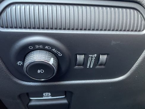 New 2025 Jeep Wagoneer 4WD w/ Convenience Group I image 19