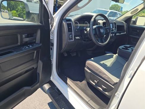 Used 2023 RAM 1500 Tradesman w/ Chrome Appearance Group AWD/4WD image 25
