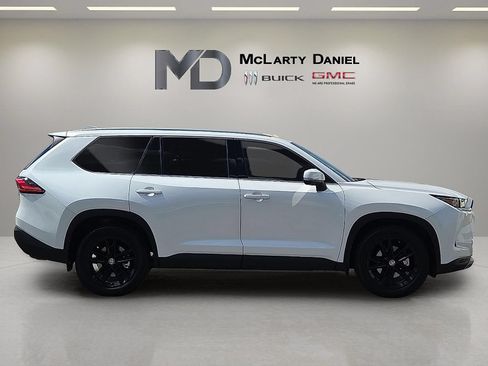 Used 2024 Toyota Grand Highlander FWD image 15