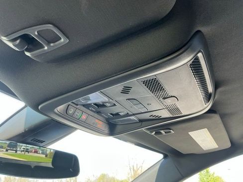 Used 2021 Cadillac XT5 Premium Luxury image 30