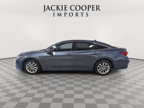 Used 2021 Toyota Avalon XLE FWD image 8