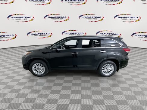 Used 2019 Toyota Highlander XLE AWD/4WD image 5