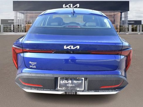 New 2025 Kia K4 LXS image 5
