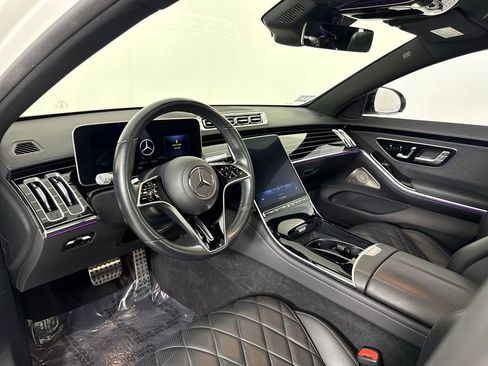 Used 2022 Mercedes-Benz S 580 4MATIC Sedan image 4
