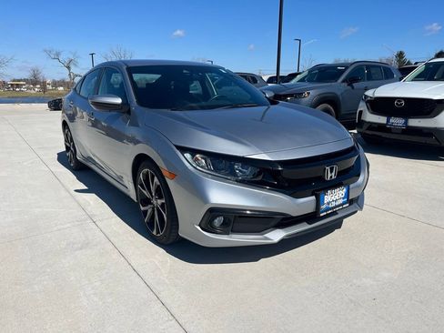 Used 2020 Honda Civic Sport image 2