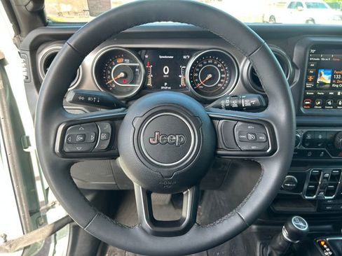 Used 2023 Jeep Wrangler Unlimited Sport AWD/4WD image 20